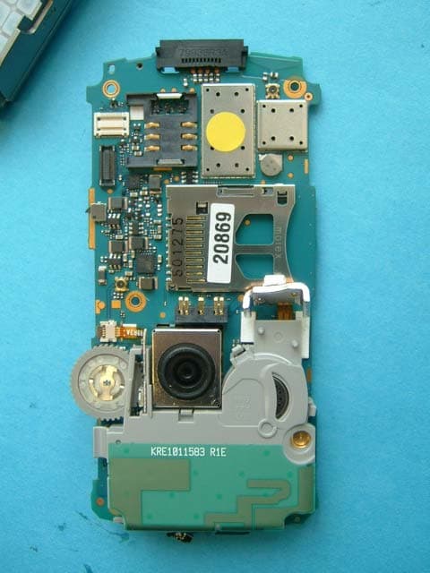Licensed Transmitter - FCC ID PY7FD022011 - Sony Corporation (4)
