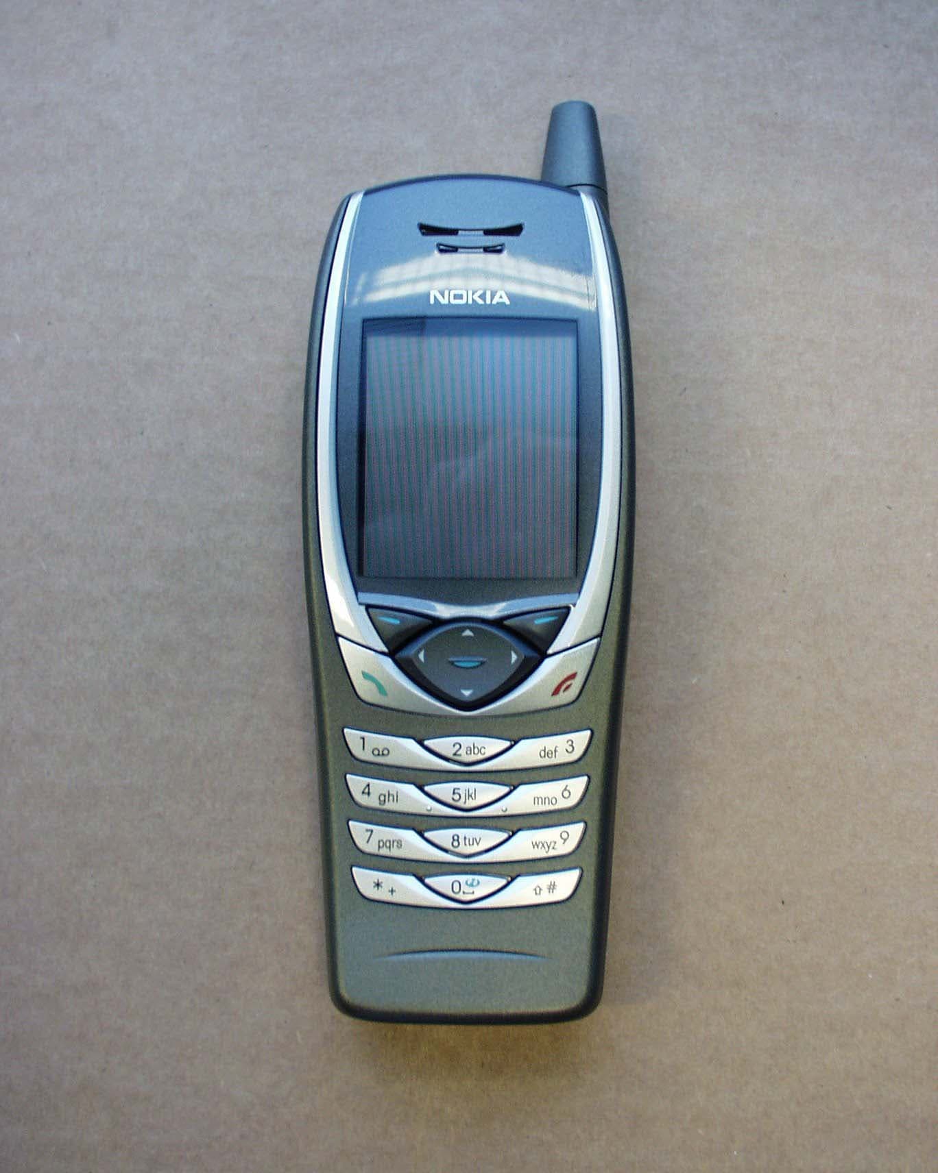 GSM 1900 mobile phone with Bluetooth and W-CDMA - FCC ID PYANMM-1 - Microsoft Corporation