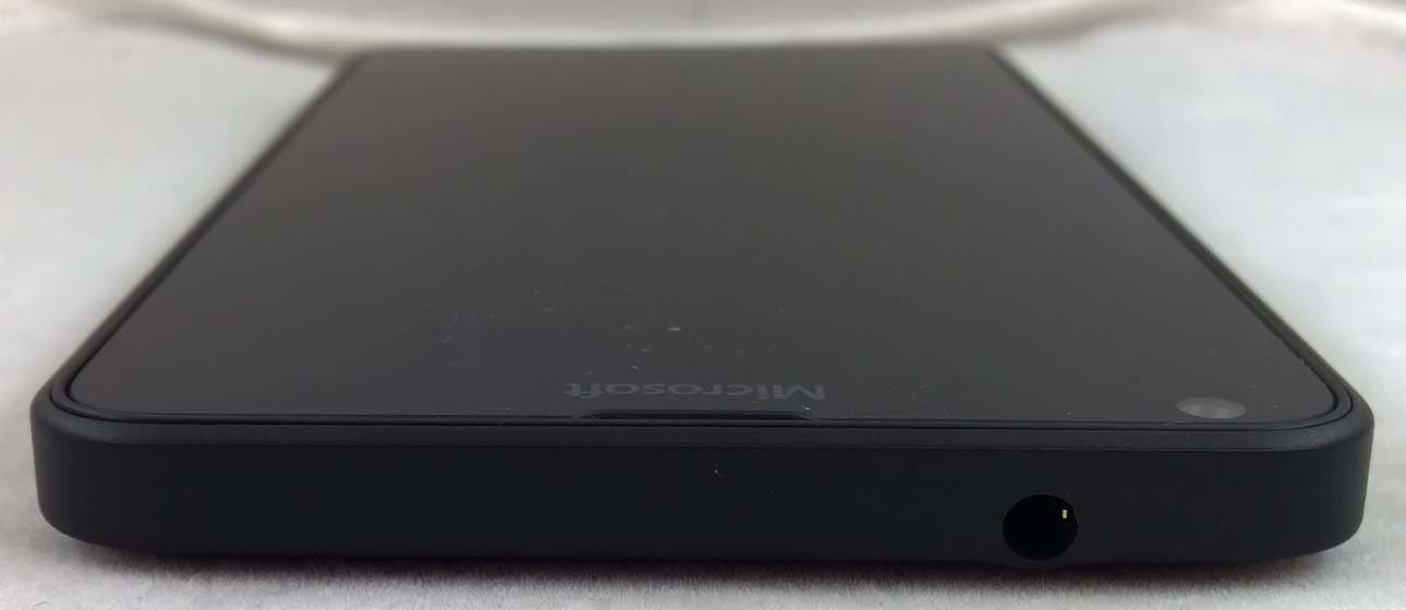 GSM/WCDMA/LTE cellular device w/BT, BLE, WLAN and NFC - FCC ID PYARM-1072 - Microsoft Corporation