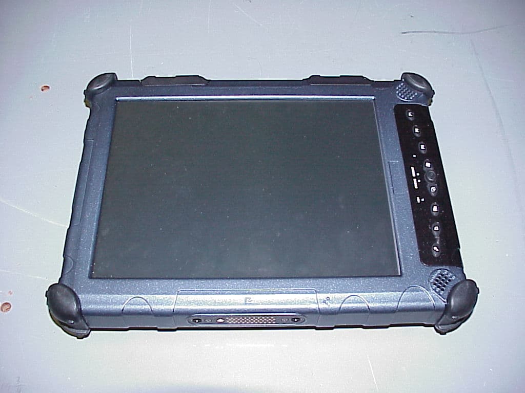 Tablet PC with integrated WLAN Card - FCC ID Q2GIX104-002S - Xplore Technologies Corp. (4)