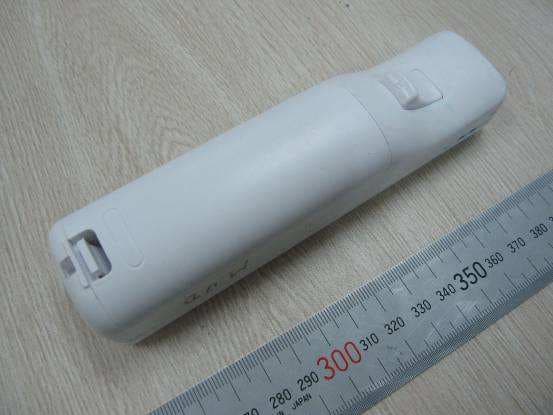 2.4GHz Wii Remote Controller - FCC ID Q2V-WIIRMCM001 - MAXWISE Production Enterprise Ltd. (2)