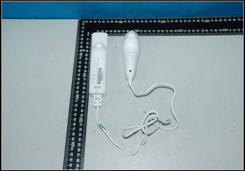 WII WIRELESS CONTROLLER - FCC ID Q2V5D2007083MW - MAXWISE Production Enterprise Ltd. (2)