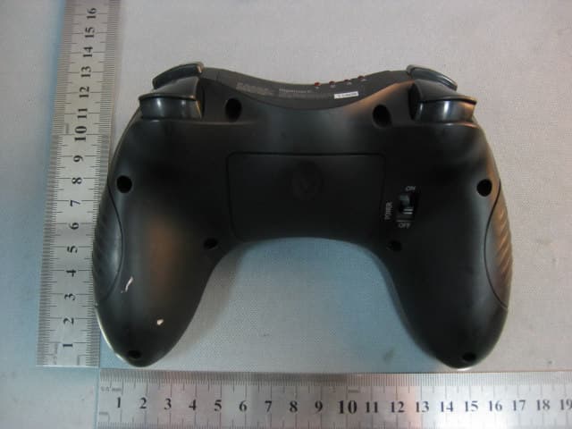 PS3 Wireless Controller - FCC ID Q2VRFPCMWD03A - MAXWISE Production Enterprise Ltd. (2)