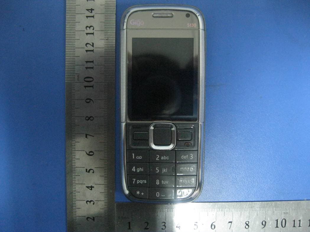 GSM MOBILE PHONE - FCC ID Q2YST5130 - p.Lachman (HK) ltd (2)