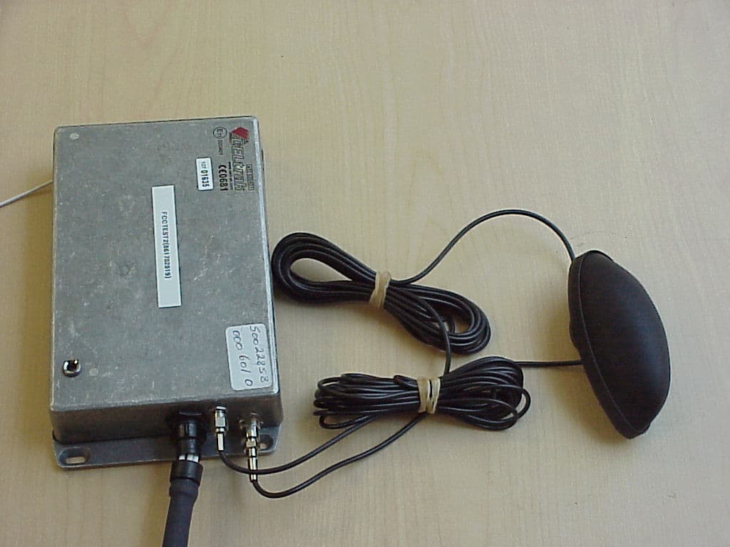 PCS1900 MHz vehicle tracking system - FCC ID Q37-TKW40815 - Thermo King Corporation (2)