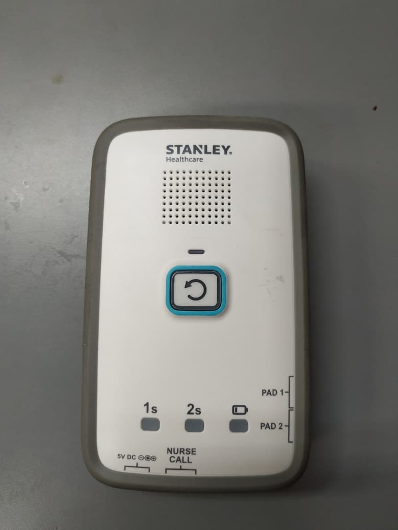 Fall Monitor, M200 - FCC ID Q3HM200 - AeroScout