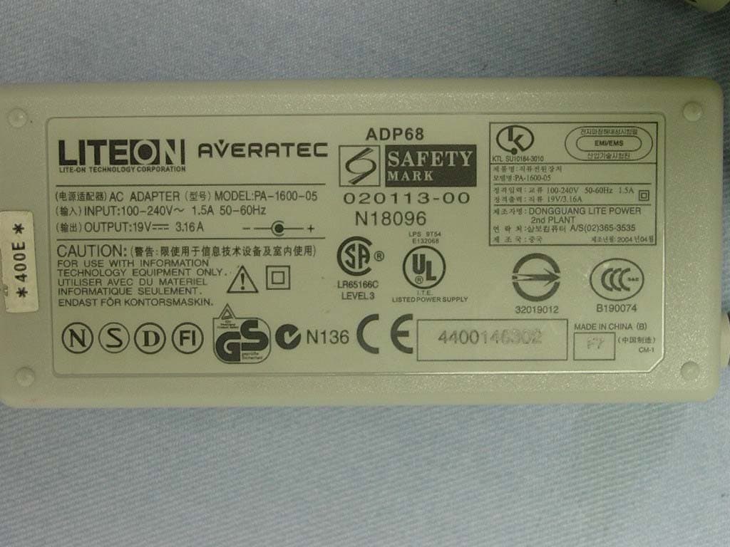 Notebook Computer W/802.11 b/g WLAN Module - FCC ID Q3Z3280K8M - Averatec Inc., (2)