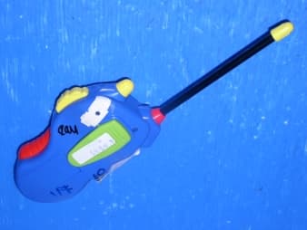 Walkie Talkie - FCC ID Q491002 - Lollipop Indusrtial Limited (3)