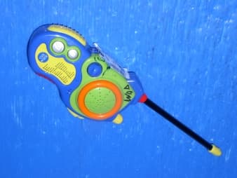 Walkie Talkie - FCC ID Q491002 - Lollipop Indusrtial Limited (2)