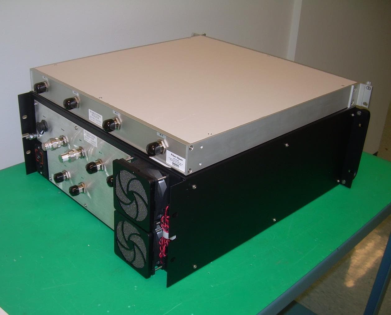 Digital Narrowband Class A Signal Booster - FCC ID Q4VFS71C-85 - Fiber-Span LLC (2)
