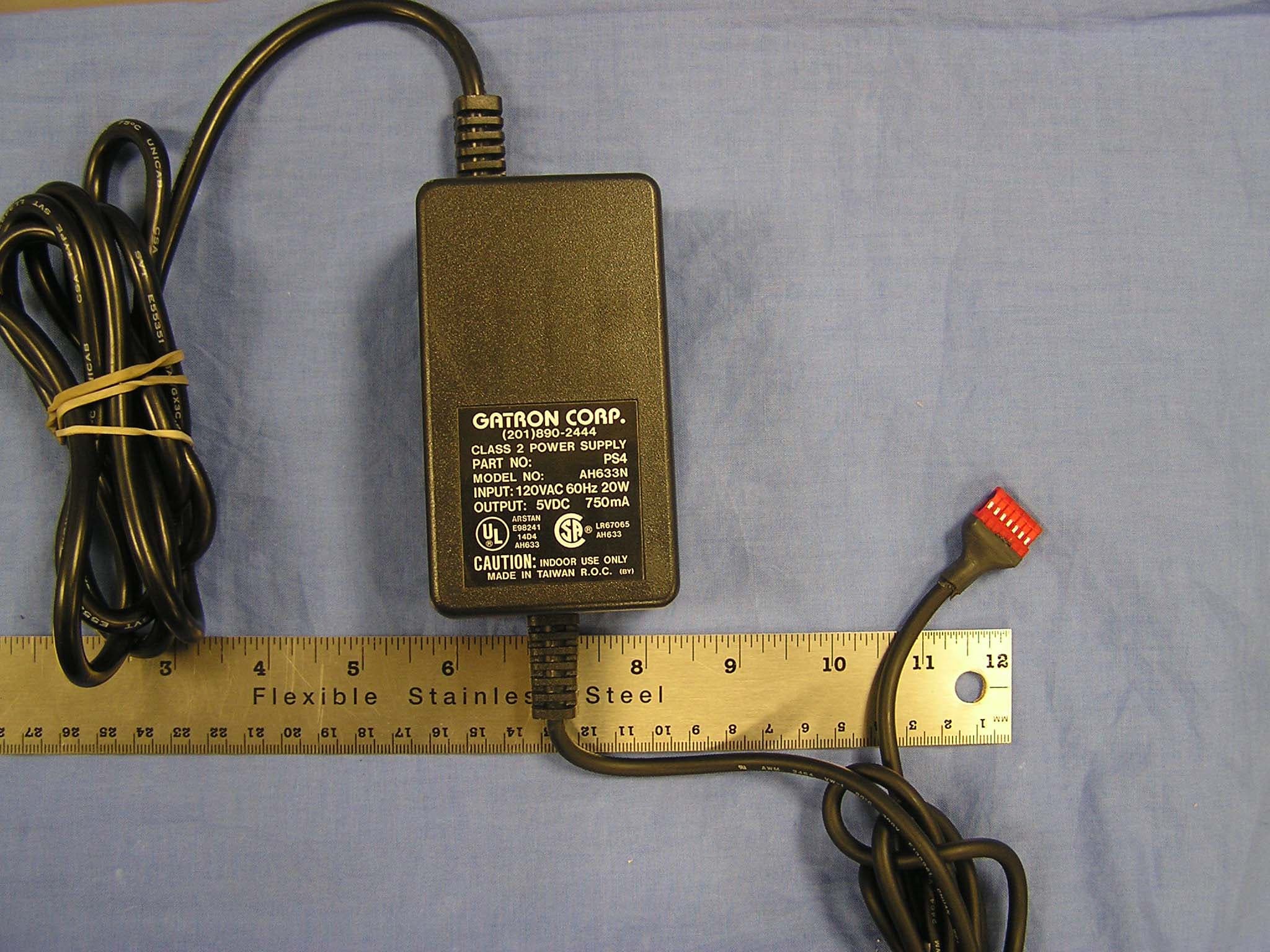 Low Power Transmitter Wireless Card Reader - FCC ID Q55VPS500A - ViVOtech, Inc. (2)