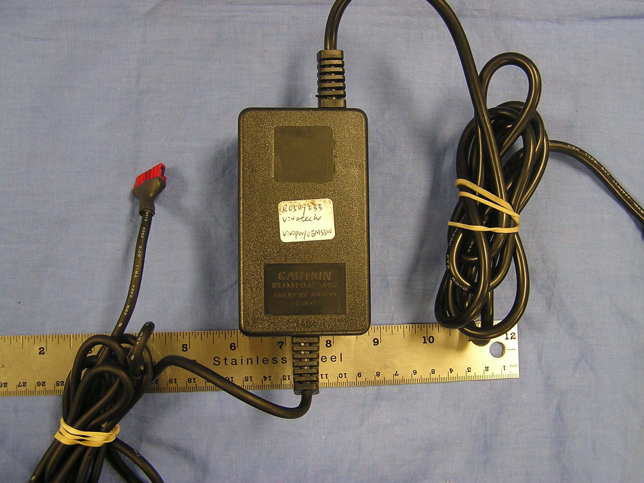 Low Power Transmitter Wireless Card Reader - FCC ID Q55VPS500A - ViVOtech, Inc. (3)