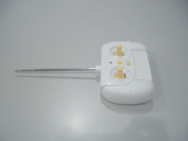 27 MHz TX - FCC ID Q5K12607T - K&B International Ltd. (2)
