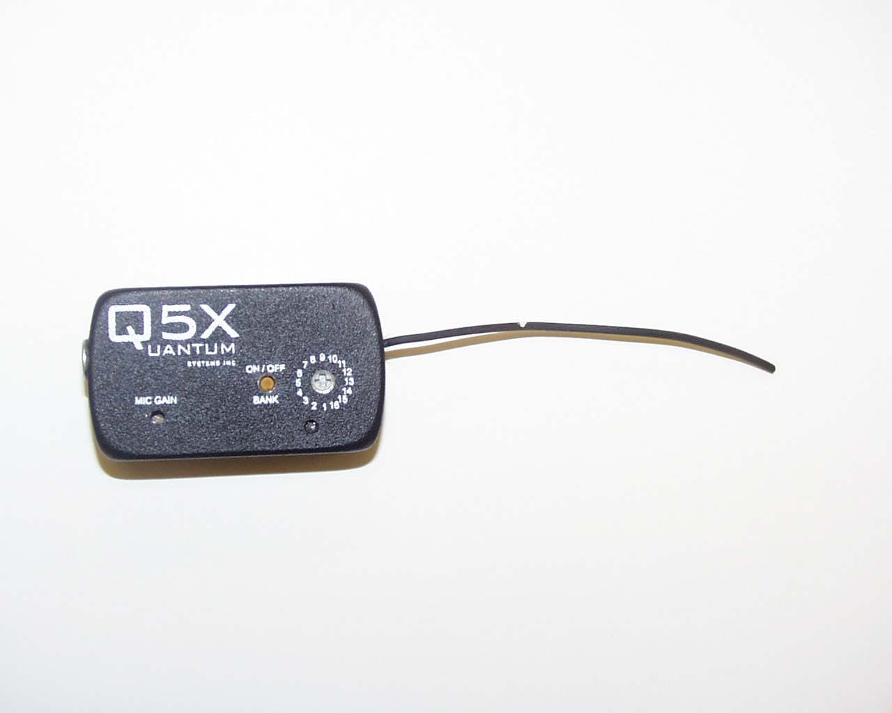 Wireless Microphone, Model QT-256 - FCC ID Q5N-QT256 - Quantum5x Systems Inc.