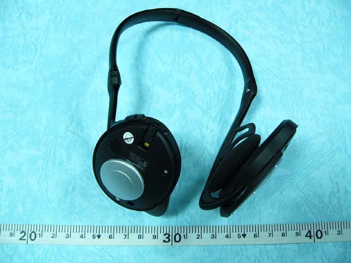 Bluetooth Stereo Headphone - FCC ID Q5TBT420RX0511A - Bluetake Technology Co., Ltd. (4)