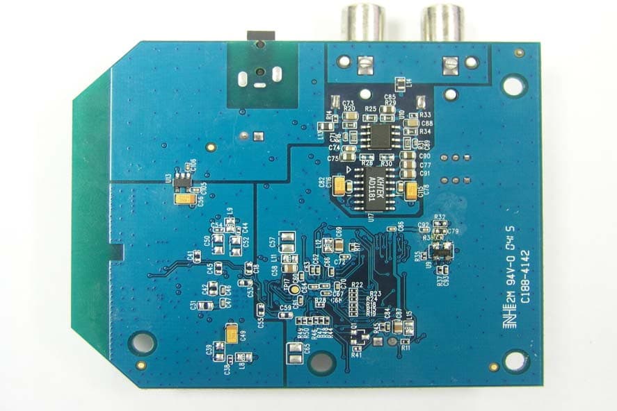 BT460 Audio Station Transmitter - FCC ID Q5TBT460TX2004512 - Bluetake Technology Co., Ltd.