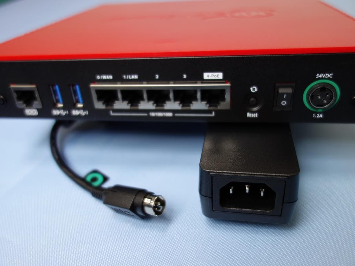 Firebox T40-W - FCC ID Q6G-FS4AE5W - WatchGuard Technologies, Inc. (4)