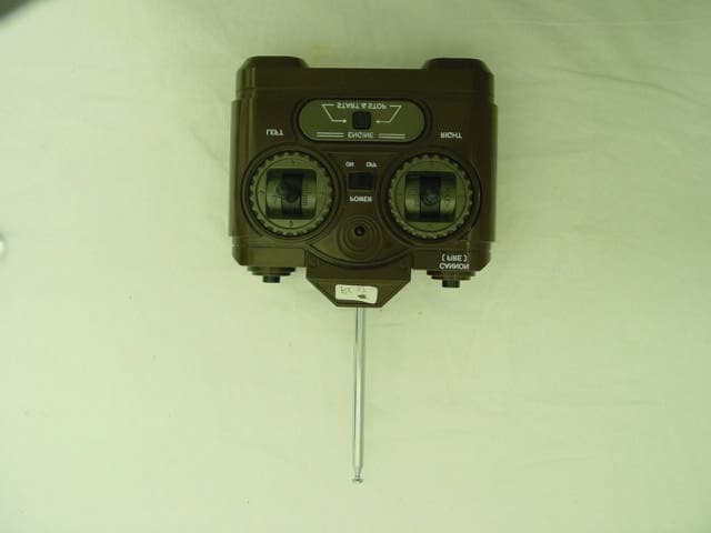 27 MHz Red Brown Camouflage German King Tiger - FCC ID Q6SCA980027TX - Tam's Industrial Co. Ltd.