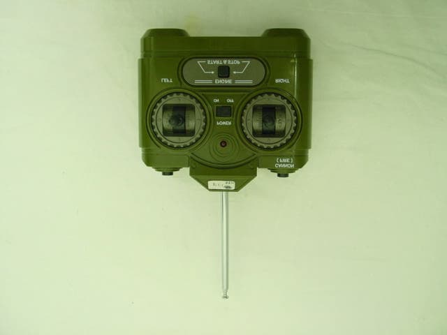 49 MHz Dark Green Camouflage German King Tiger - FCC ID Q6SCA980049TX - Tam's Industrial Co. Ltd.