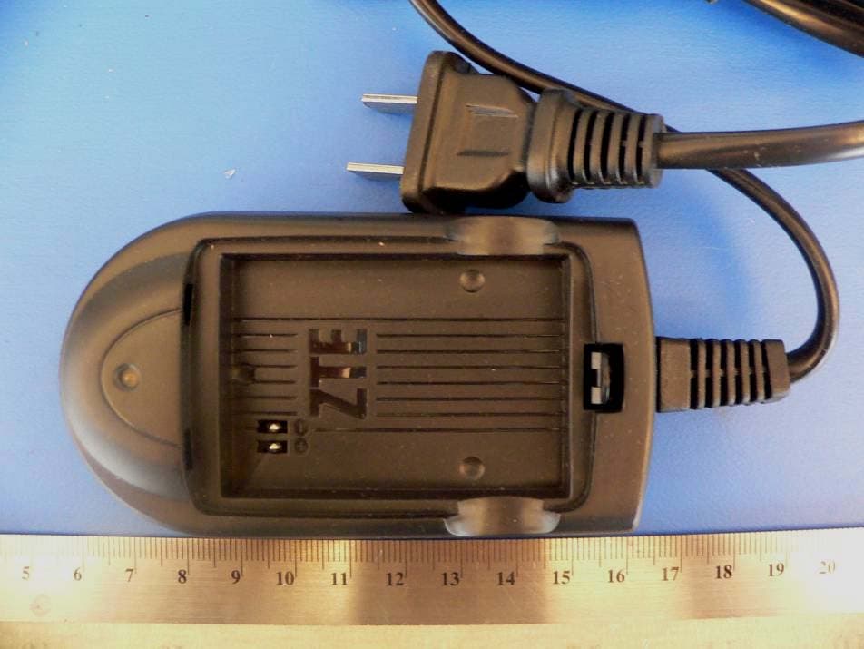 800 MHz CDMA2000 1X Mobile Phone - FCC ID Q78-G650 - ZTE Corporation (4)