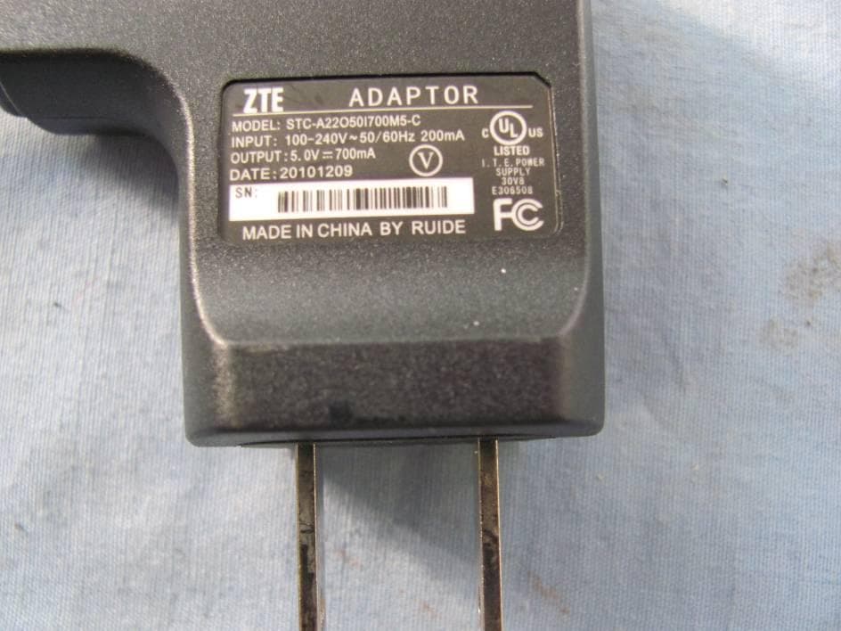 GSM Quad-Mode Digital Mobile Phone - FCC ID Q78-ZTEGV821 - ZTE Corporation (3)