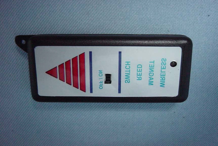 Security Wireless Sensor - FCC ID Q7LKAROZRF-001 - Omni Key Technology Corp.