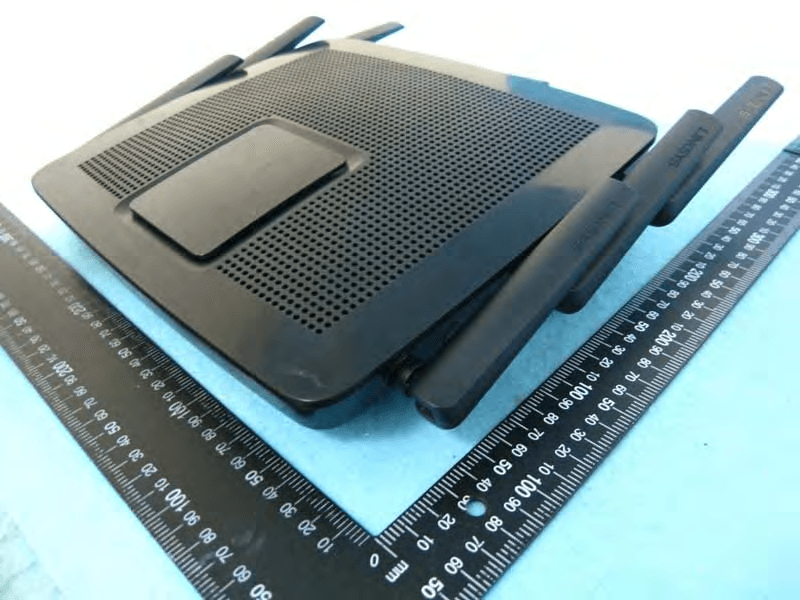 Linksys Tri-Band Wireless-AC Router - FCC ID Q87-EA9500 - LINKSYS LLC (2)