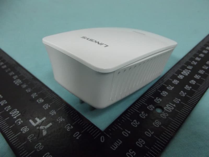 Wi-Fi repeater - FCC ID Q87-RE4100W - LINKSYS LLC (2)