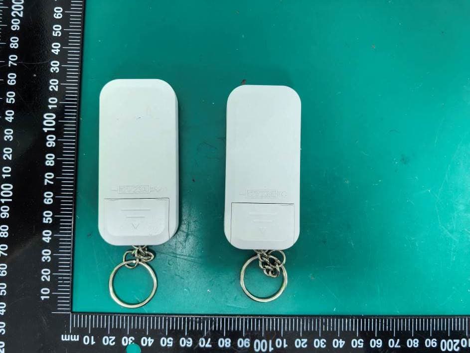 Remote Control Transmitter - FCC ID Q92-BH-18C6 - NINGBO BAIHUANG ELECTRIC APPLIANCES CO., LTD. (3)