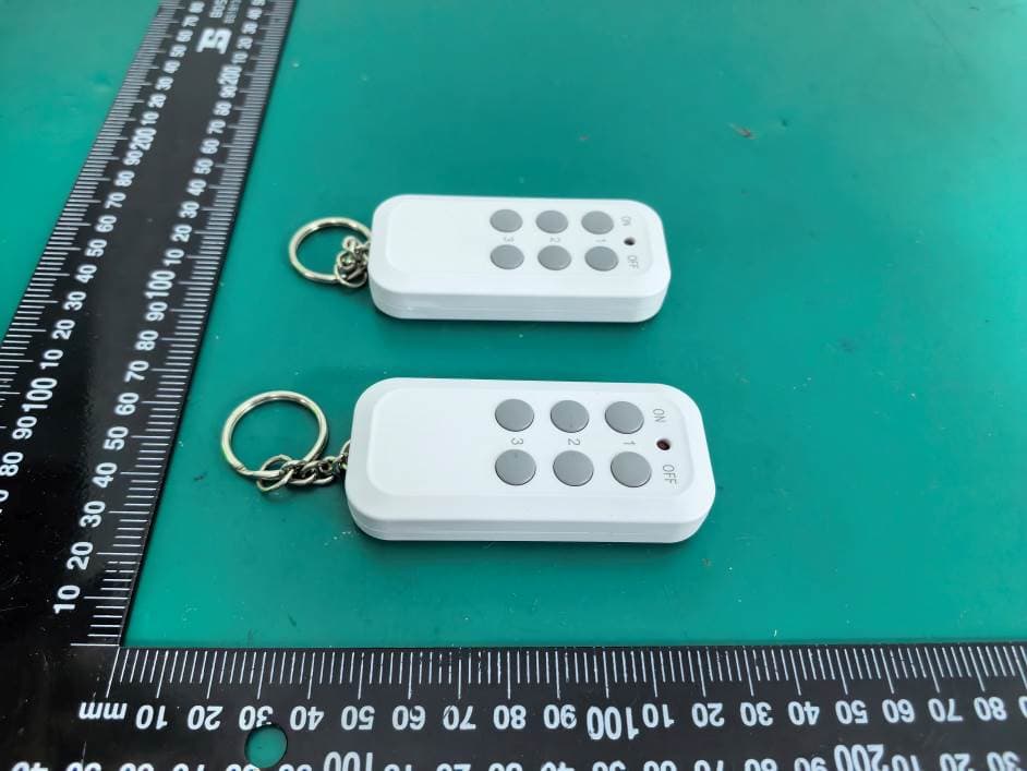 Remote Control Transmitter - FCC ID Q92-BH-18C6 - NINGBO BAIHUANG ELECTRIC APPLIANCES CO., LTD. (5)