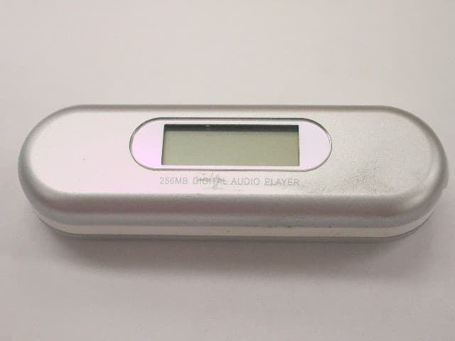 Digital Audio Player - FCC ID Q93-F009 - AVC Technology Limited (2)