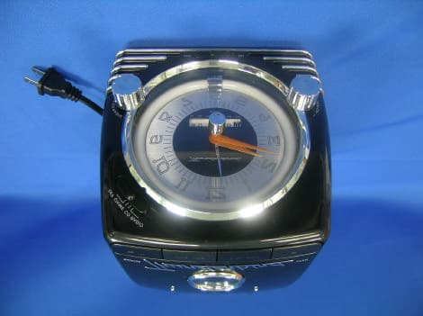 Neon CD Clock Radio - FCC ID Q9420041101 - Songwave Electronics Ltd. (1)
