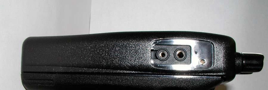 Low Band Portable Two-Way Radio - FCC ID Q9FKY104L - Holzberg Communications, Inc. (3)