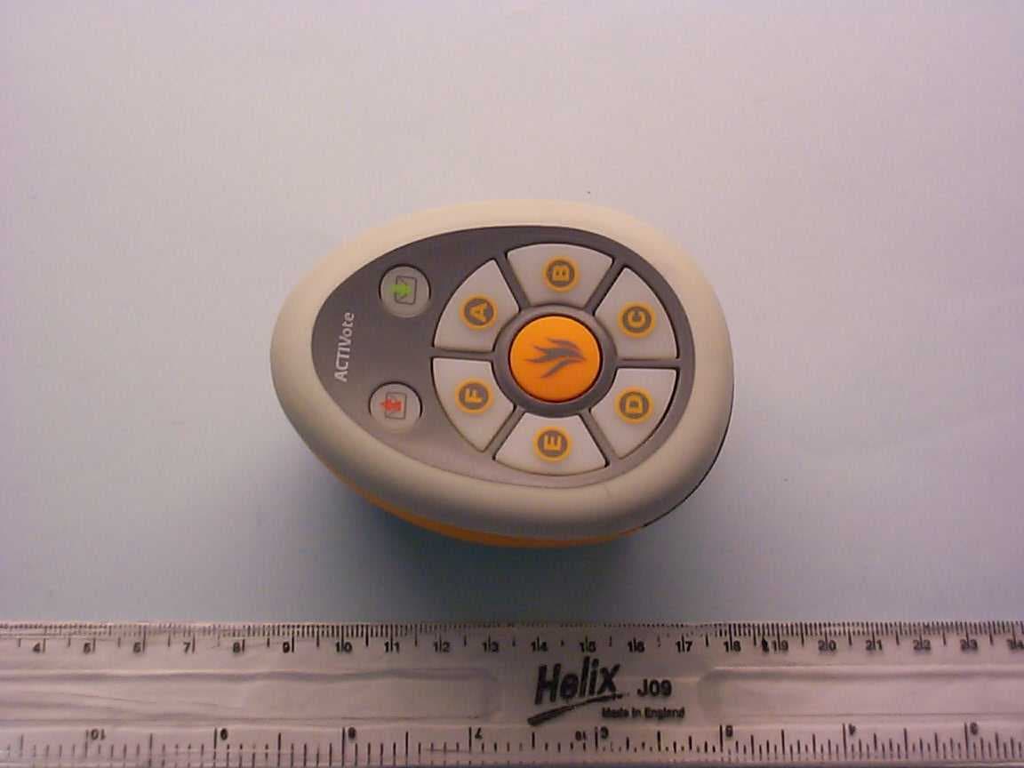 ACTIVote handheld transceiver - FCC ID QAM006 - Promethean Ltd