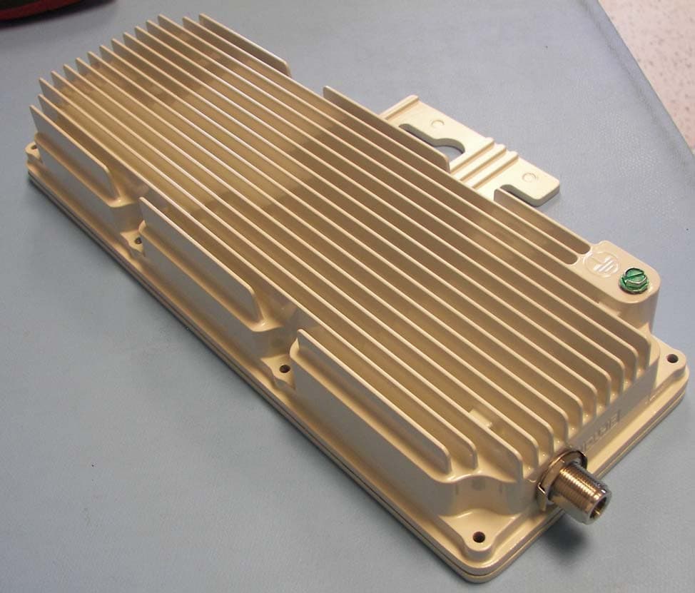 OFDM broadband wireless transceiver device - FCC ID QC8-AN100UAE - Redline Communications Inc.