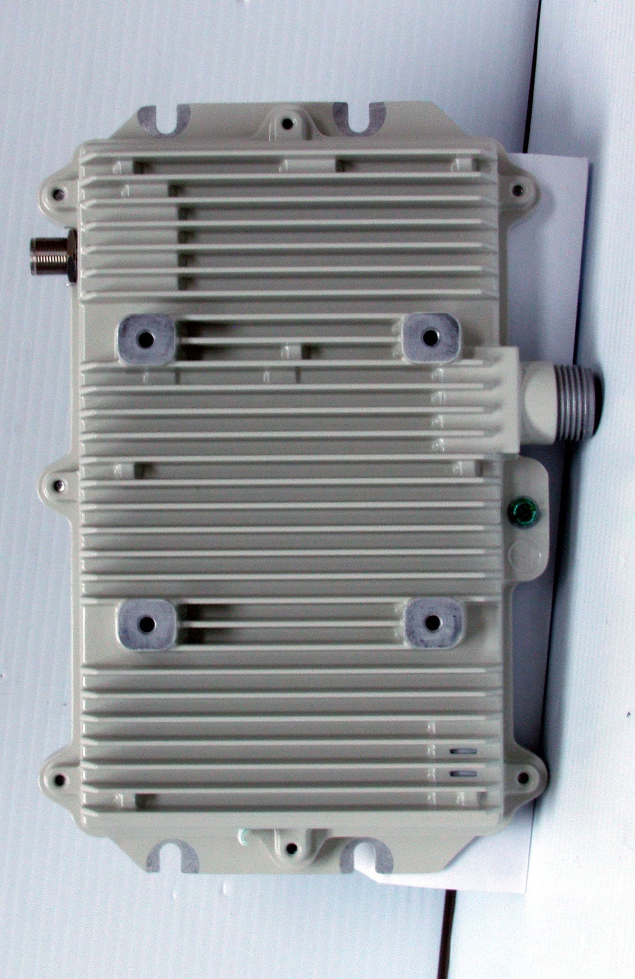 OFDM broadband wireless transceiver device. - FCC ID QC8-AN80IE - Redline Communications Inc. (2)