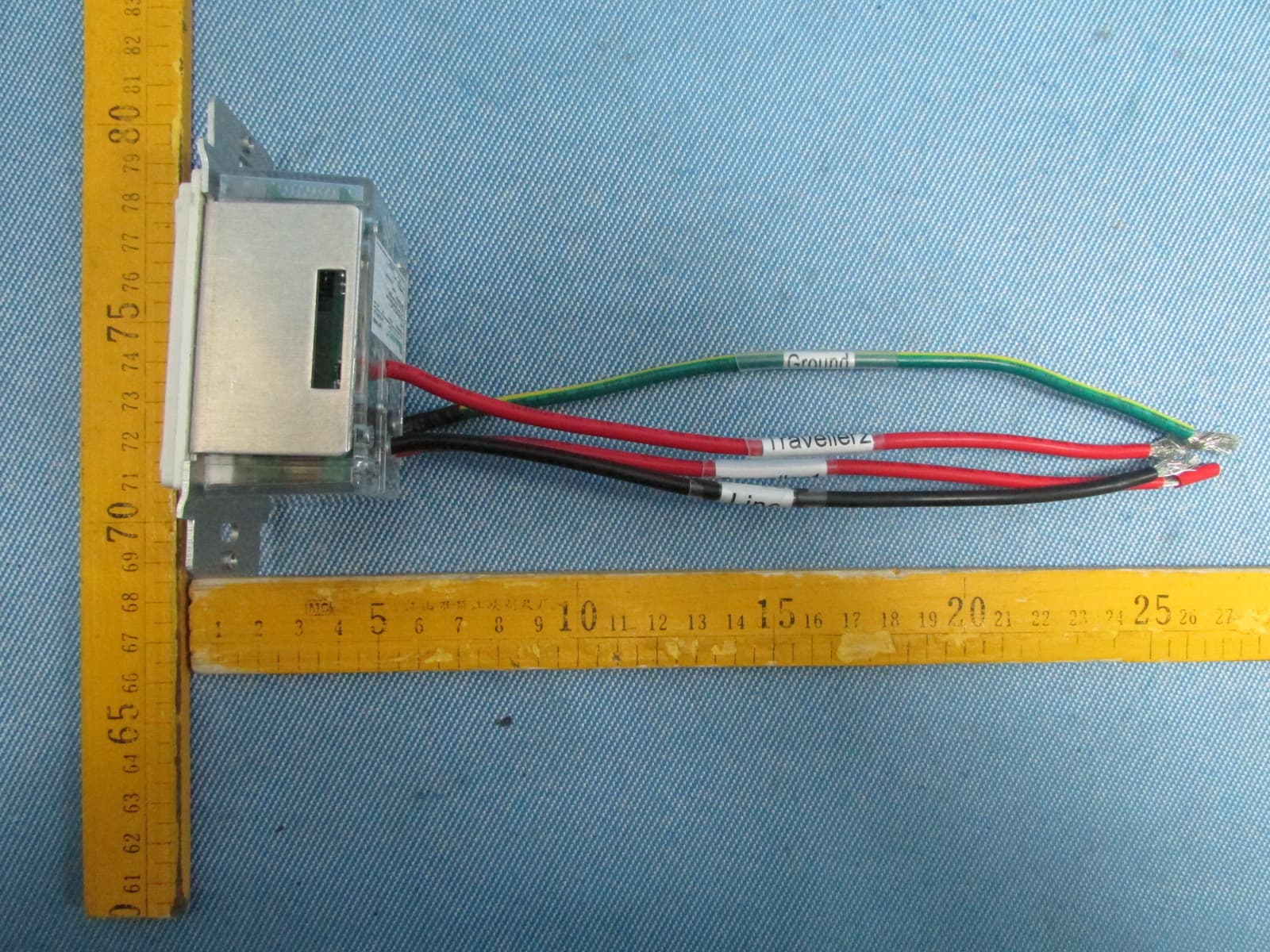 BUDDERFLY RF MULTI-WAY SWITCH - FCC ID QCVS0911011 - Budderfly INC