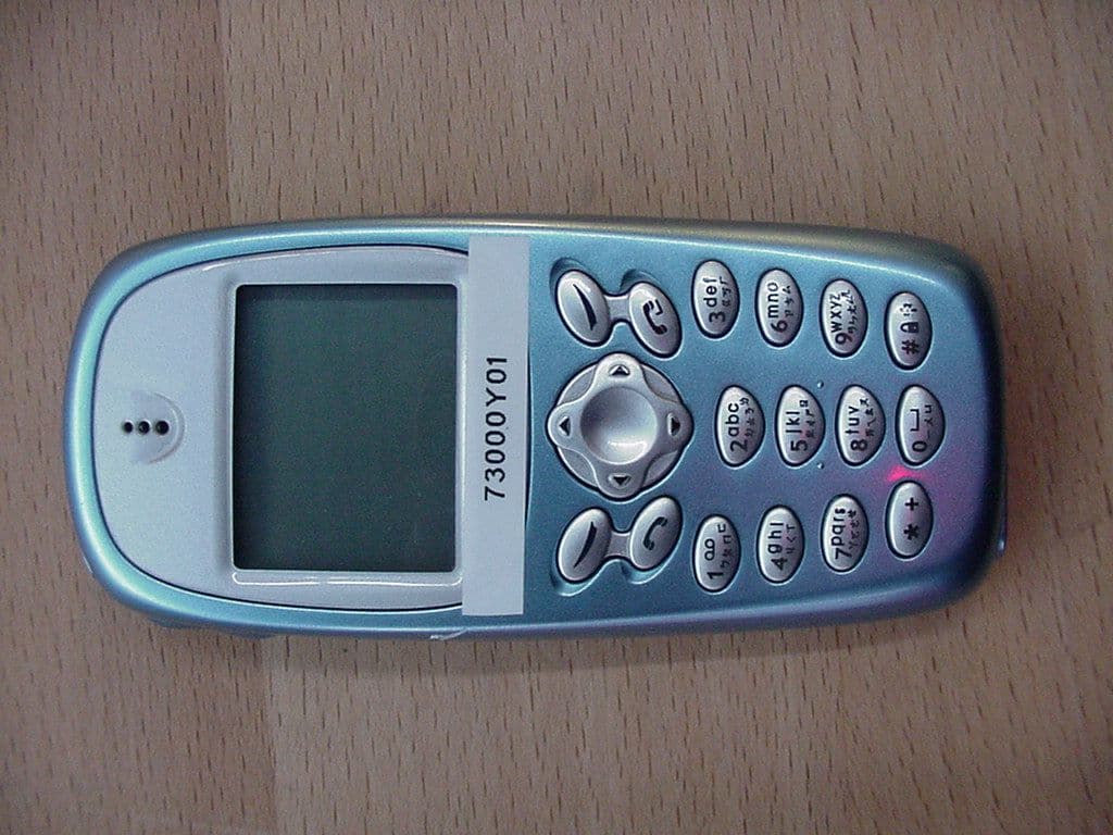 PCS Handset with GPRS - FCC ID QDJ-0208WAG01 - Chi Mei Communication Systems, Inc.