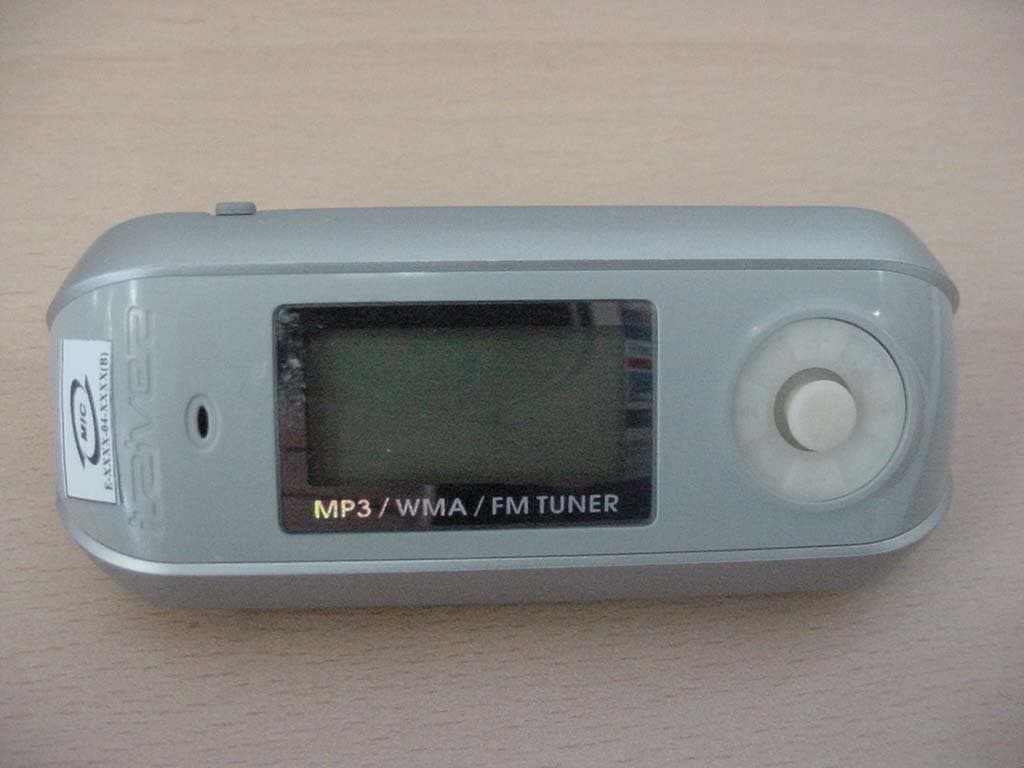 MP3 PLAYER - FCC ID QDMIFP899 - DREAMUS COMPANY (2)