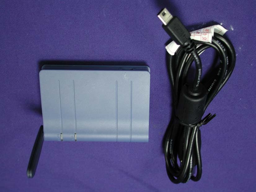 802.11b WLAN Mini-USB Adapter - FCC ID QDWAB014WN210 - AirVast Technology Inc. (2)