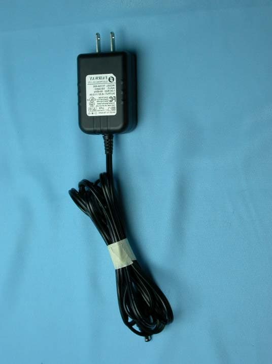 802.11b WLAN Router - FCC ID QDWAB015WR2000 - AirVast Technology Inc.