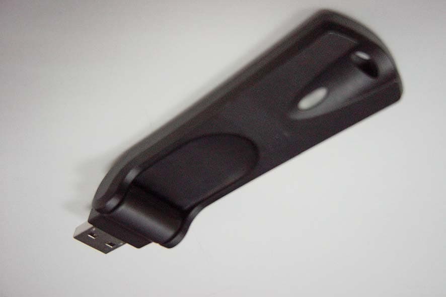 802.11b WLAN USB Stick - FCC ID QDWWN220 - AirVast Technology Inc.
