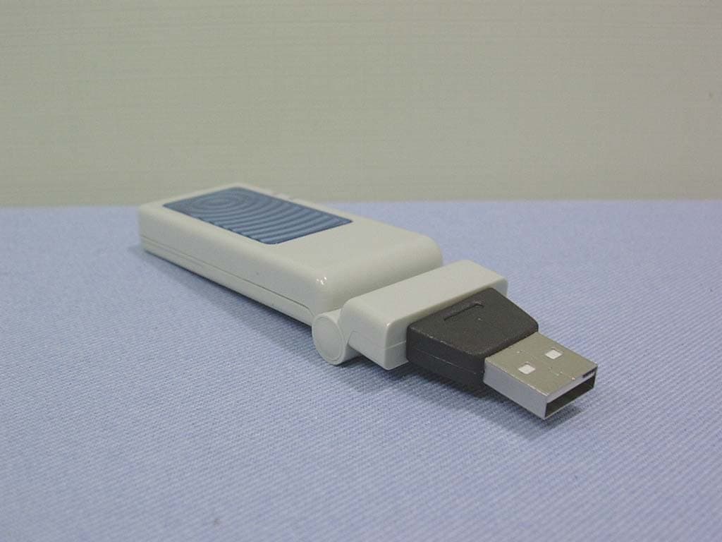 802.11 b/g WLAN USB Stick - FCC ID QDWWN250GC - AirVast Technology Inc. (4)