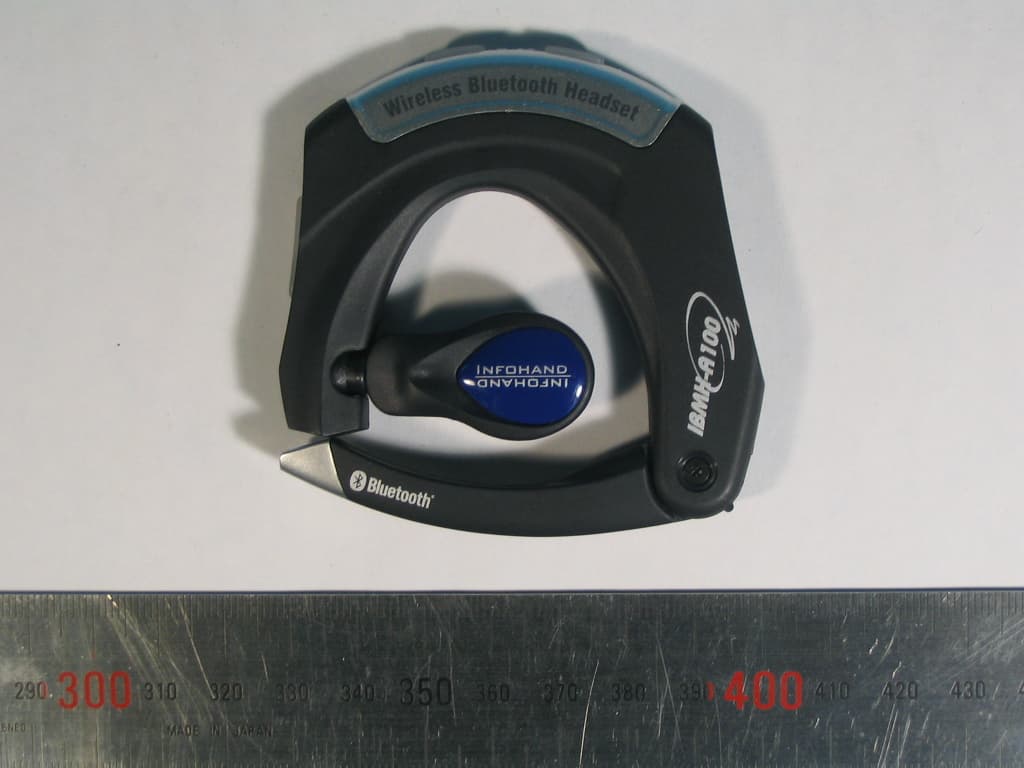 Wireless Bluetooth Headset - FCC ID QE6IBMH-A100 - Infohand Co., Ltd. (2)