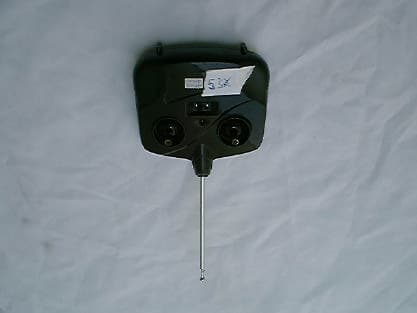 RC Toy Transmitter - FCC ID QE813001TX27 - Interactive Toy Concepts Limited (2)
