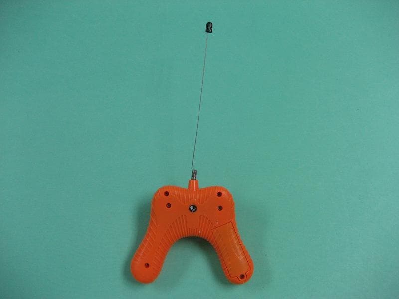 RC Toy Transmitter - FCC ID QEADRIFTER27T - Kid Galaxy Inc. (2)