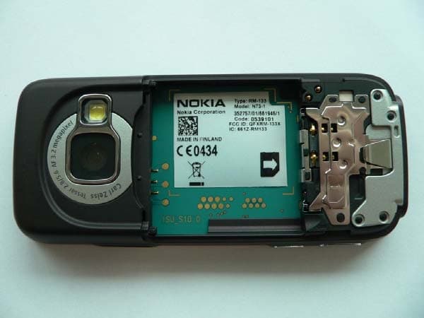 WCDMA2100/GSM Cellular Phone with BT - FCC ID QFXRM-133X - Microsoft Corporation
