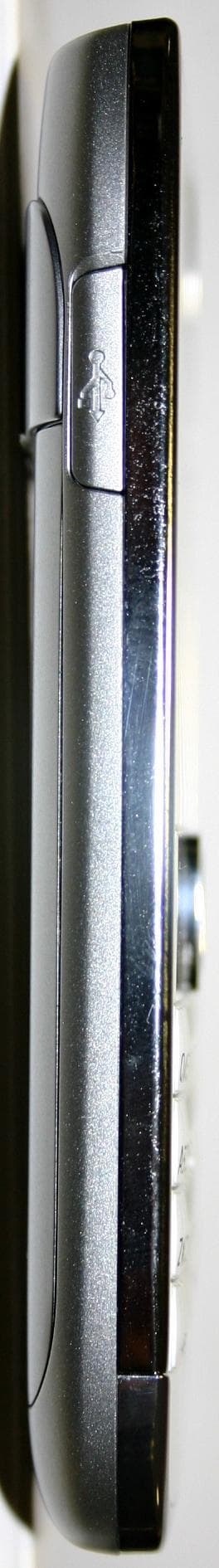 GSM/WCDMA cellular telephone with Bluetooth and WLAN - FCC ID QFXRM-609 - Microsoft Corporation (2)