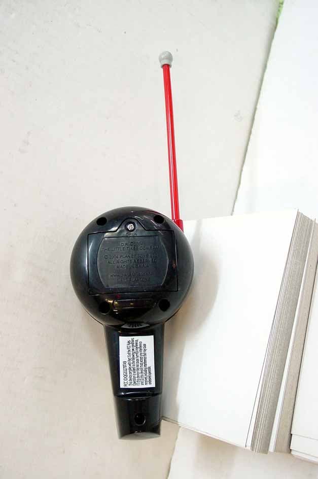 49.82-49.90 mhz wireless r/c-tx - FCC ID QG33279T49 - Planet Toys Worldwide Limited (2)