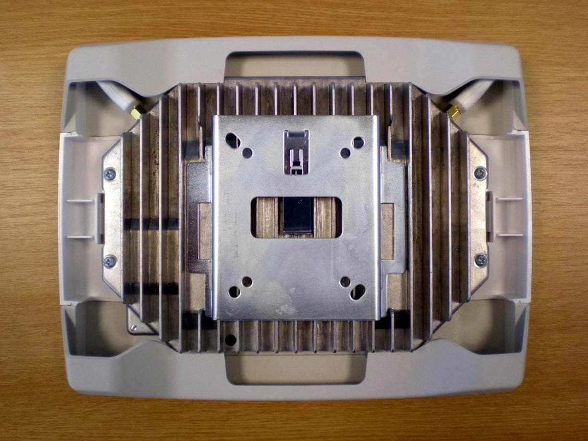16 user 3G Access Point operating at UMTS Bands 2 & 5 - FCC ID QGGIPA239B - Mavenir IPA UK Ltd